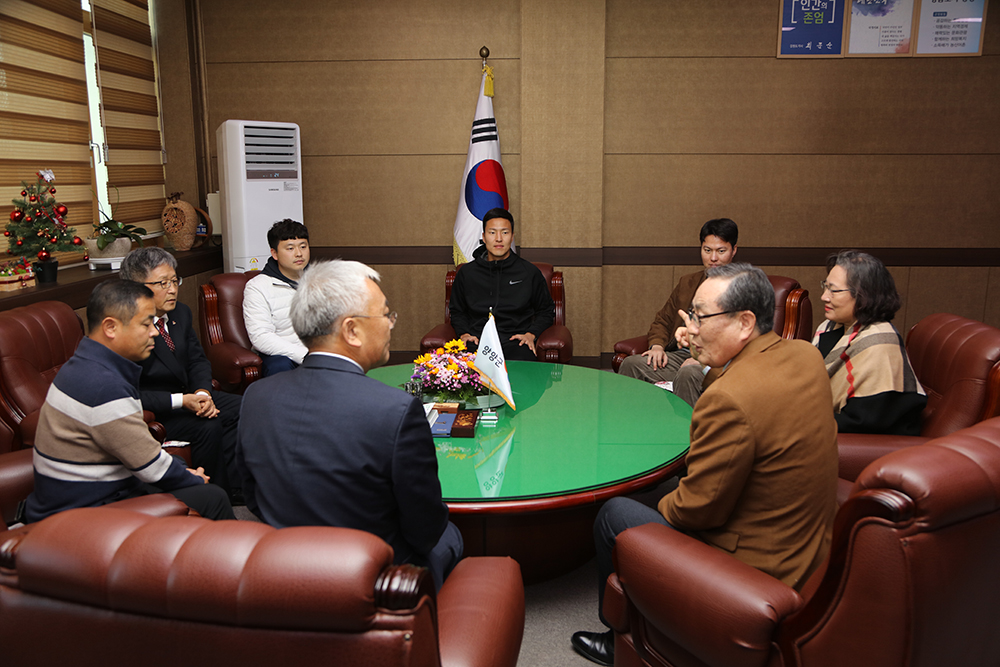 20191220 축구선수 권경원 방문